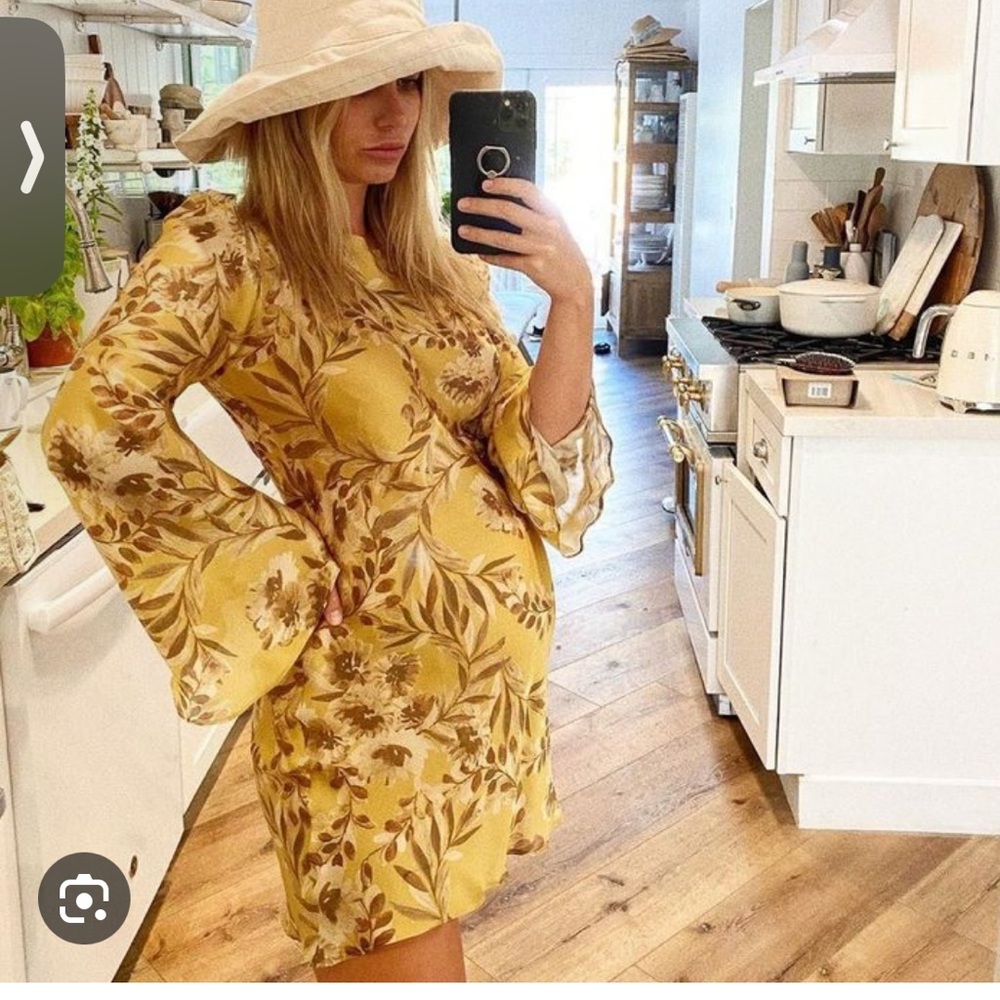 ISO stone cold fox Baiser dress in any floral print - Picture 1 of 2